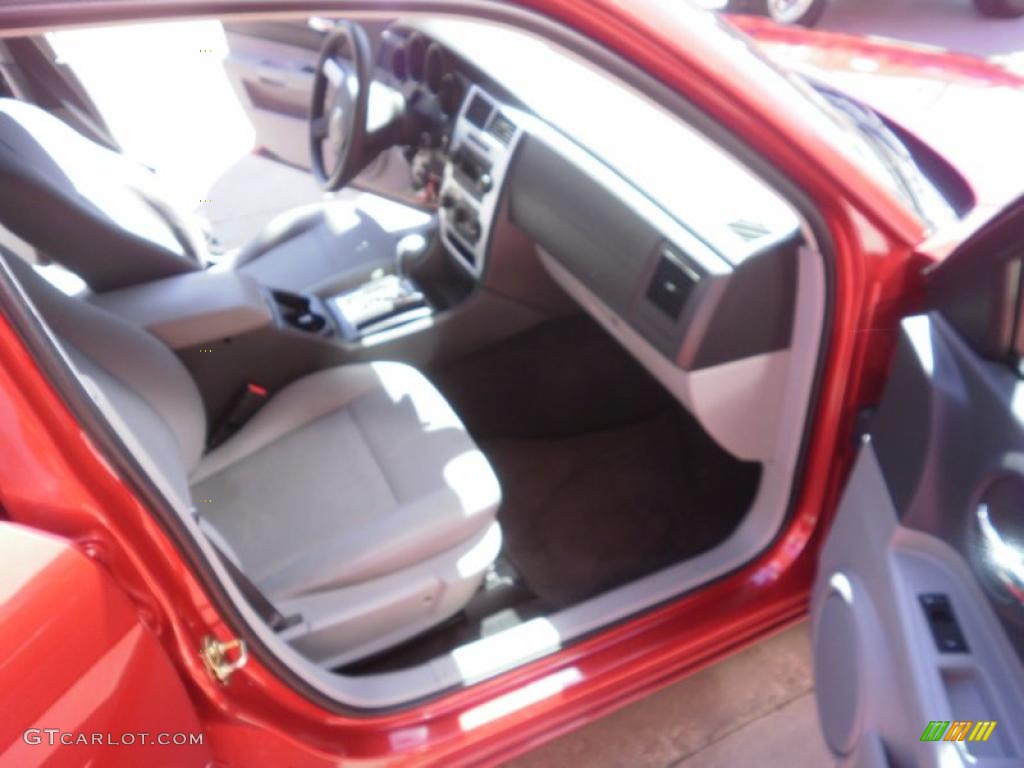 2006 Charger SE - Inferno Red Crystal Pearl / Dark Slate Gray/Light Graystone photo #14