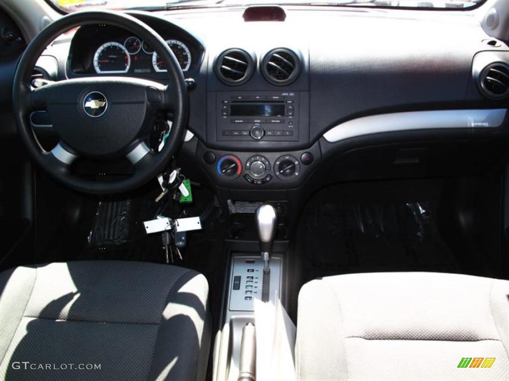 2007 Aveo LS Sedan - Summer Yellow / Charcoal Black photo #8