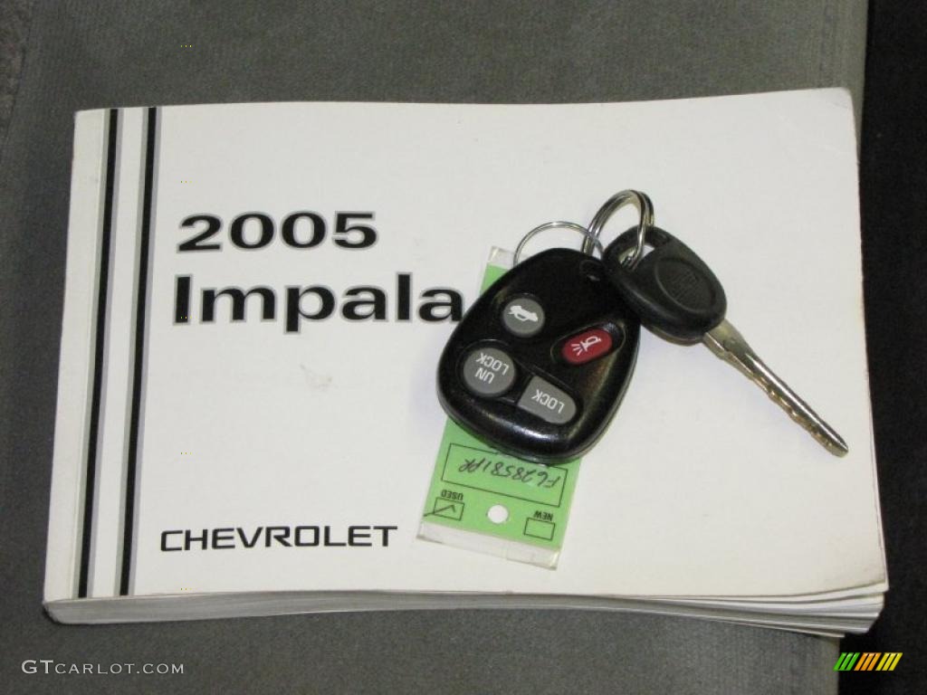 2005 Impala  - Medium Gray Metallic / Medium Gray photo #18