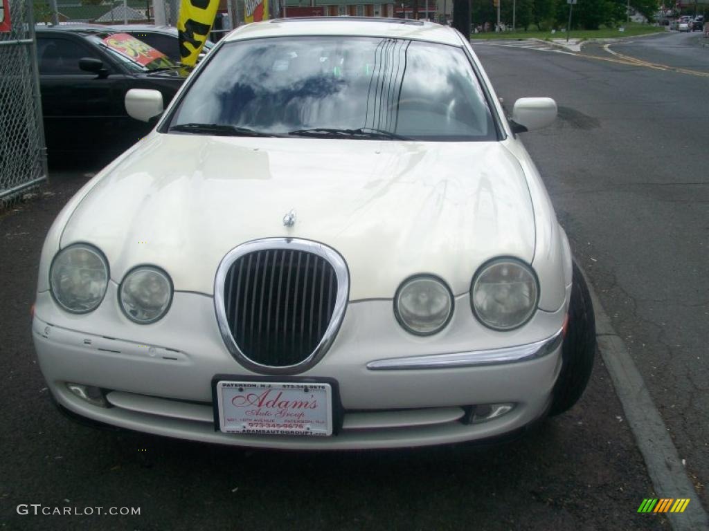 2000 S-Type 3.0 - Spindrift White / Almond photo #3