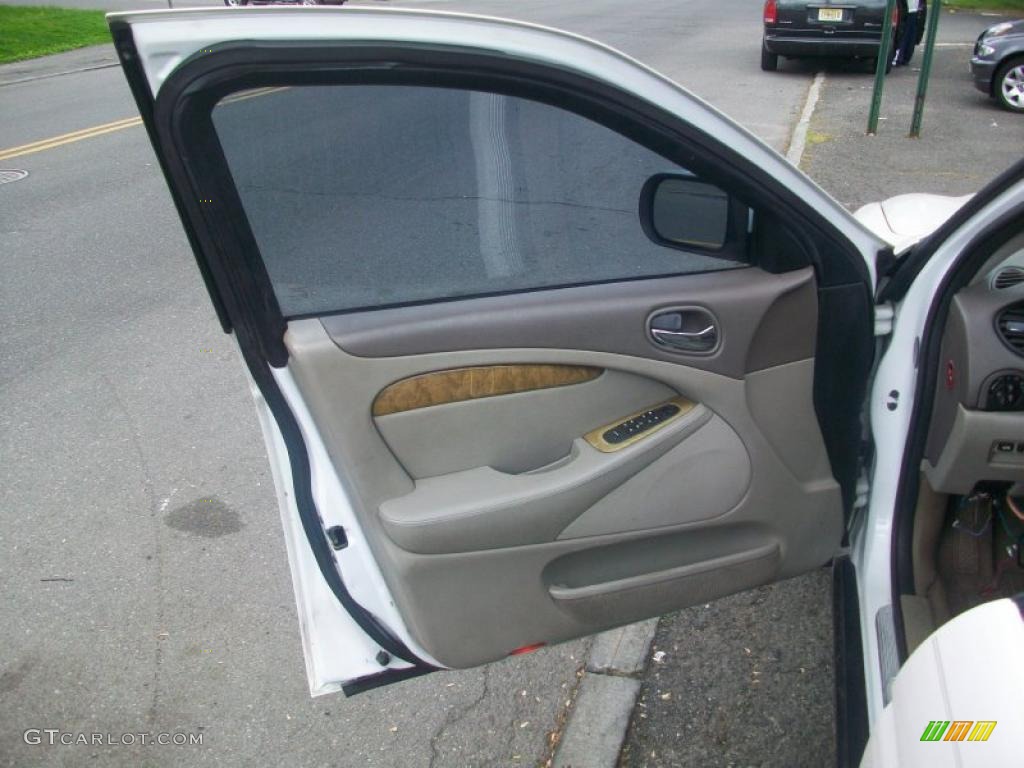 2000 S-Type 3.0 - Spindrift White / Almond photo #8