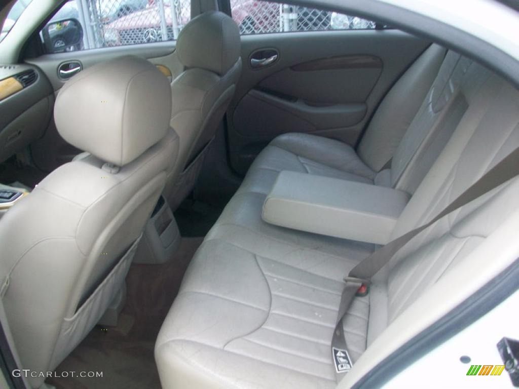 2000 S-Type 3.0 - Spindrift White / Almond photo #26