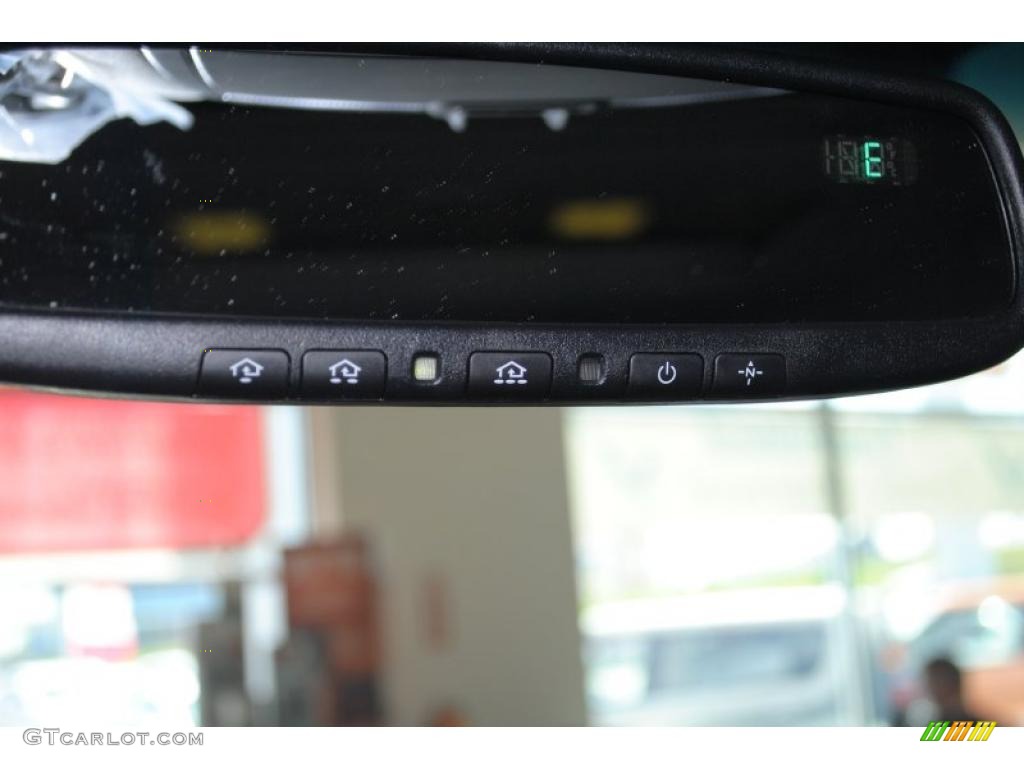 2011 Sorento EX V6 AWD - Bright Silver / Black photo #38
