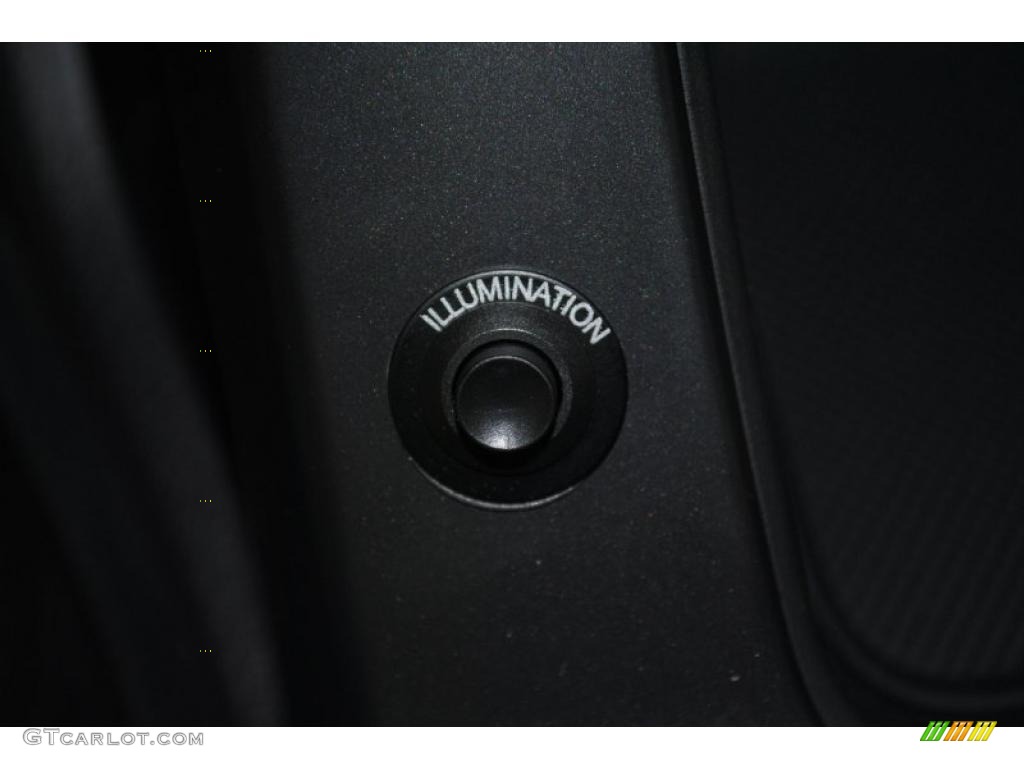 2011 Sorento EX V6 AWD - Bright Silver / Black photo #48