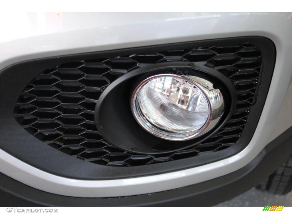 2011 Sorento EX V6 AWD - Bright Silver / Black photo #52