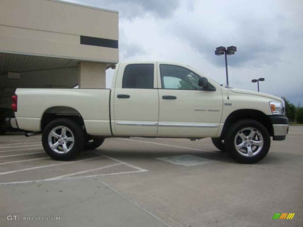 2007 Ram 1500 SLT Quad Cab 4x4 - Cool Vanilla / Medium Slate Gray photo #2