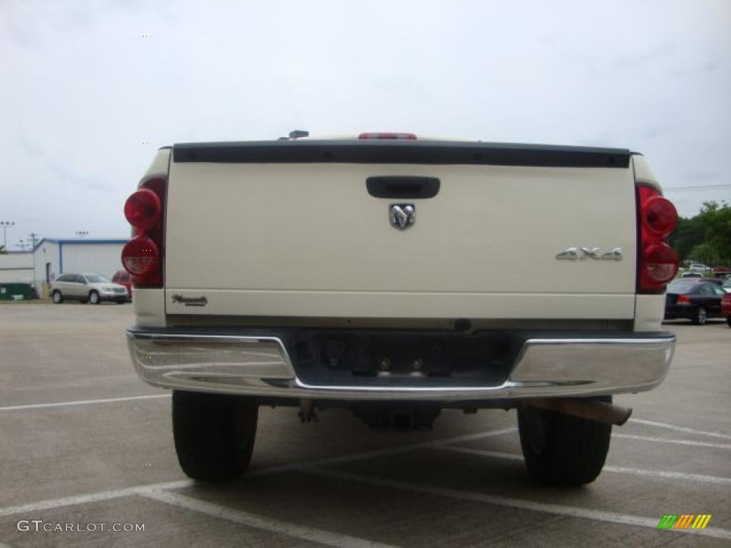 2007 Ram 1500 SLT Quad Cab 4x4 - Cool Vanilla / Medium Slate Gray photo #4