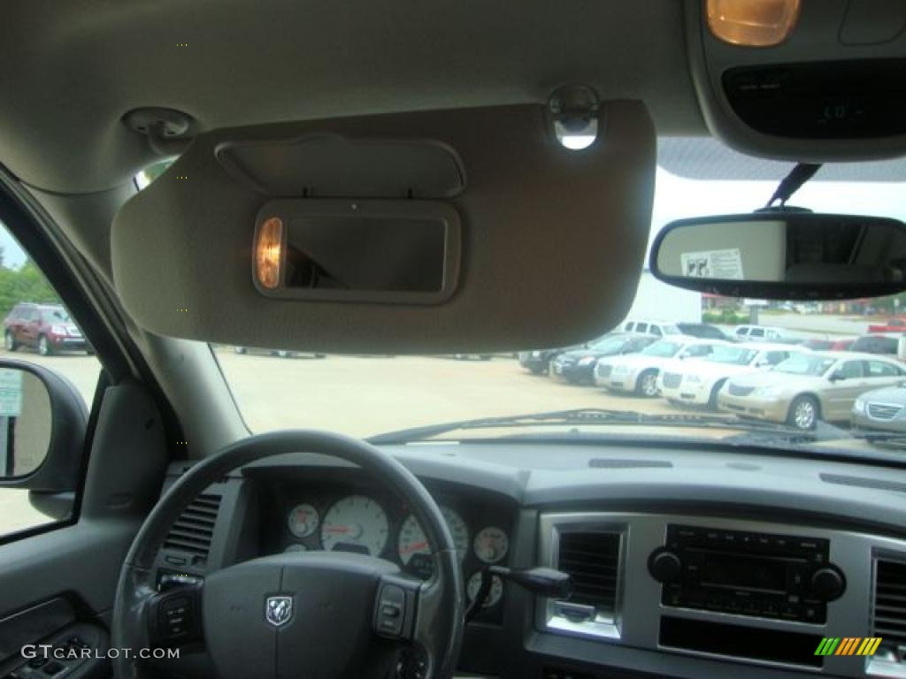 2007 Ram 1500 SLT Quad Cab 4x4 - Cool Vanilla / Medium Slate Gray photo #17