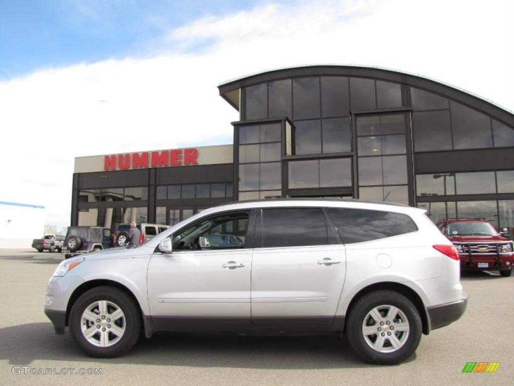 2010 Traverse LT AWD - Silver Ice Metallic / Ebony photo #1