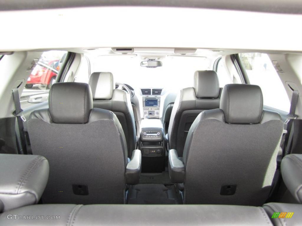 2010 Traverse LT AWD - Silver Ice Metallic / Ebony photo #7