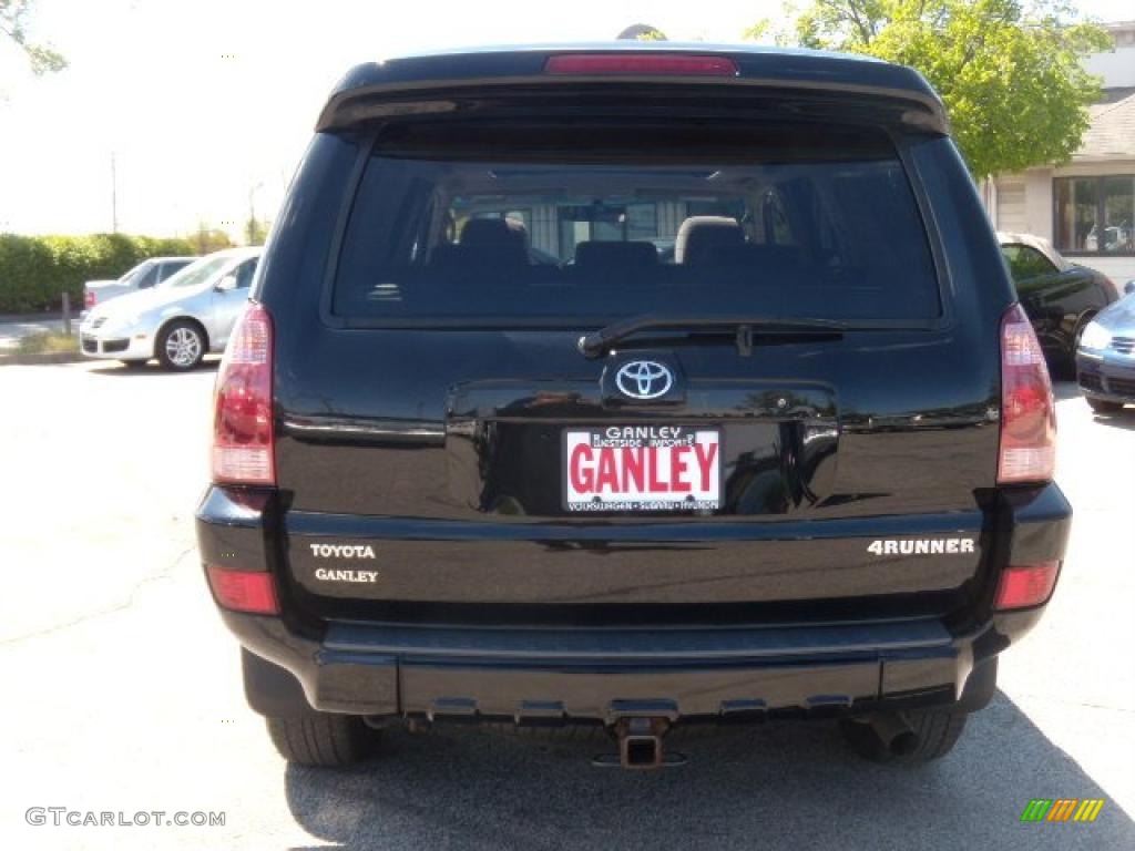 2005 4Runner SR5 4x4 - Black / Taupe photo #4