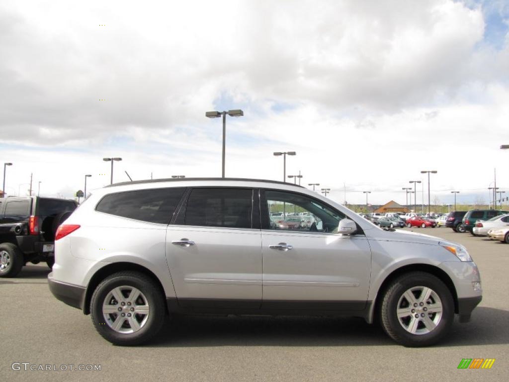 2010 Traverse LT AWD - Silver Ice Metallic / Ebony photo #17