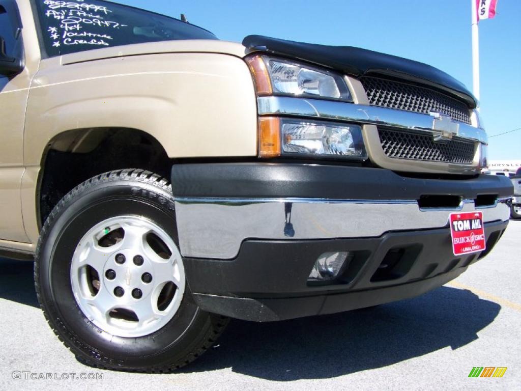 2006 Avalanche LS 4x4 - Sandstone Metallic / Tan/Neutral photo #2