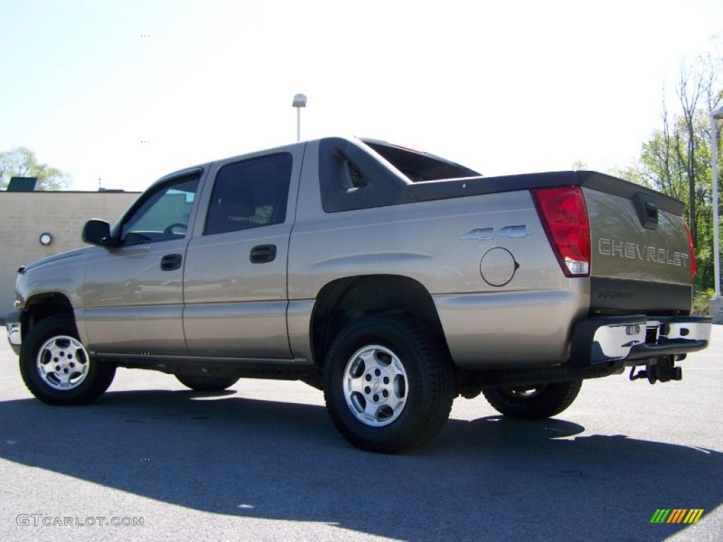 2006 Avalanche LS 4x4 - Sandstone Metallic / Tan/Neutral photo #4