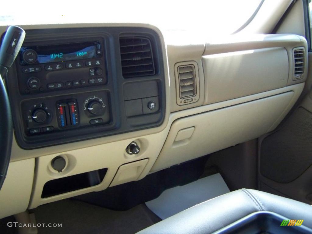 2006 Avalanche LS 4x4 - Sandstone Metallic / Tan/Neutral photo #20