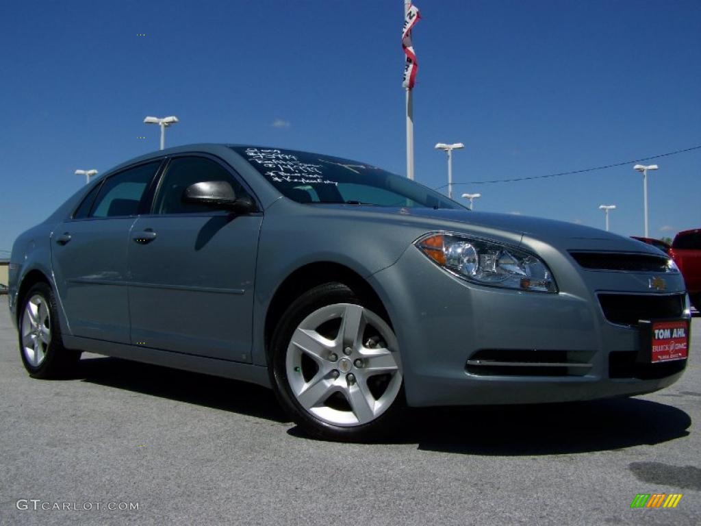 Silver Moss Metallic Chevrolet Malibu