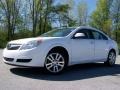 2009 Polar White Saturn Aura XR  photo #5