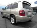 2005 Sonora Gold Pearl Toyota Highlander Limited 4WD  photo #28