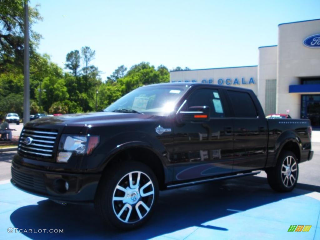 Tuxedo Black Ford F150