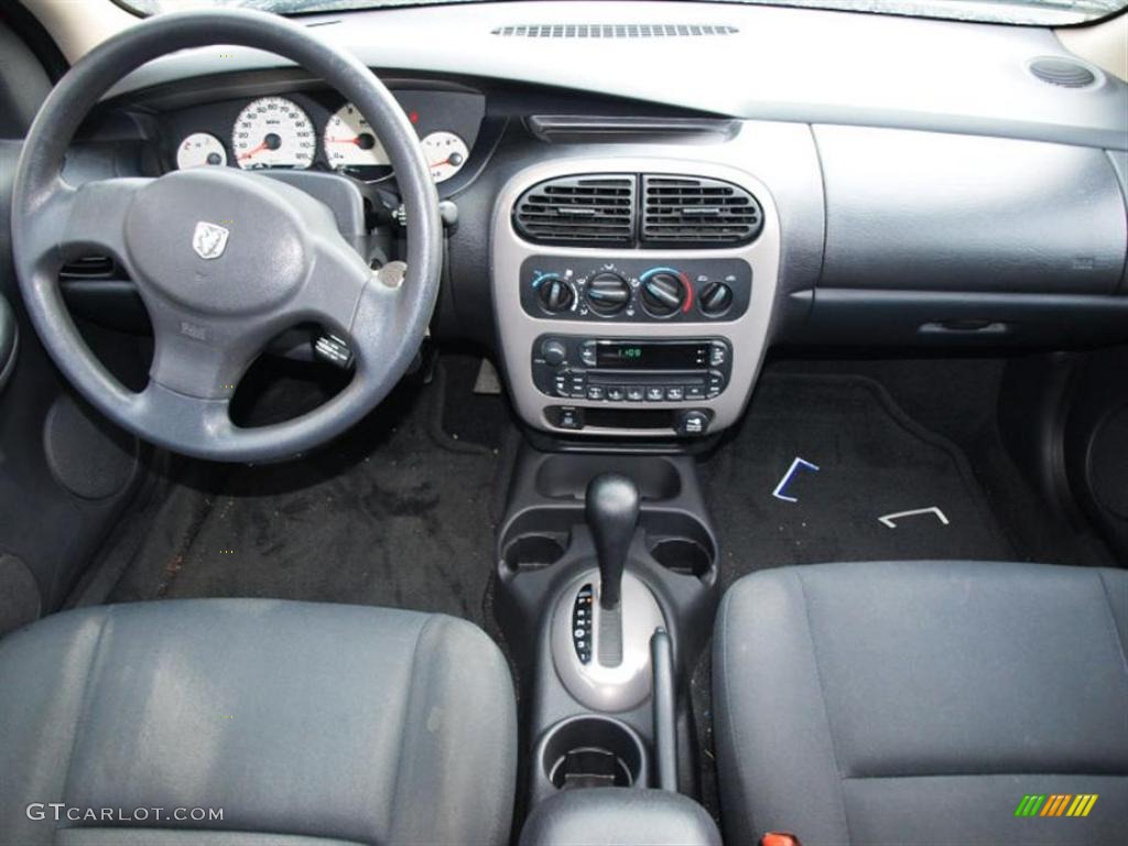 2005 Neon SXT - Flame Red / Dark Slate Gray photo #10