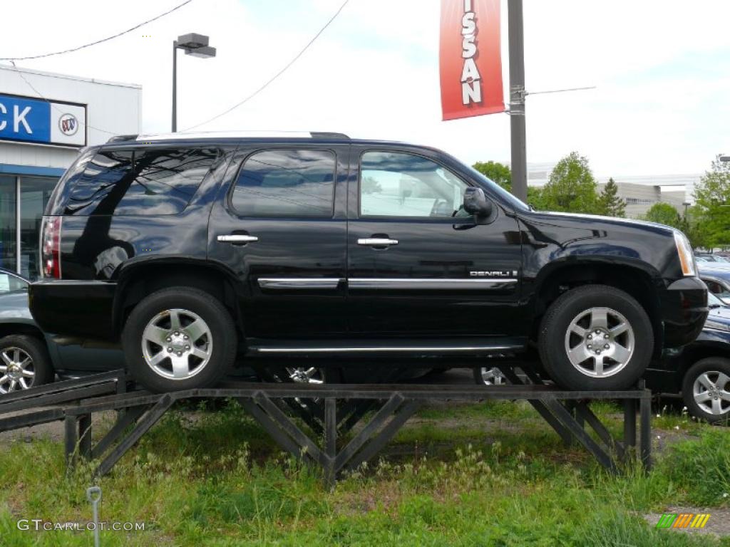 2007 Yukon Denali AWD - Onyx Black / Ebony Black photo #1