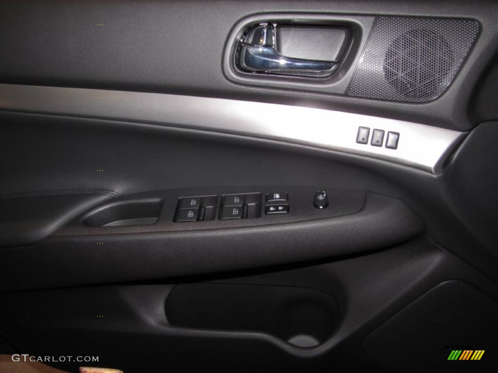 2010 Infiniti G  37 S Anniversary Edition Sedan Door Panel Photos