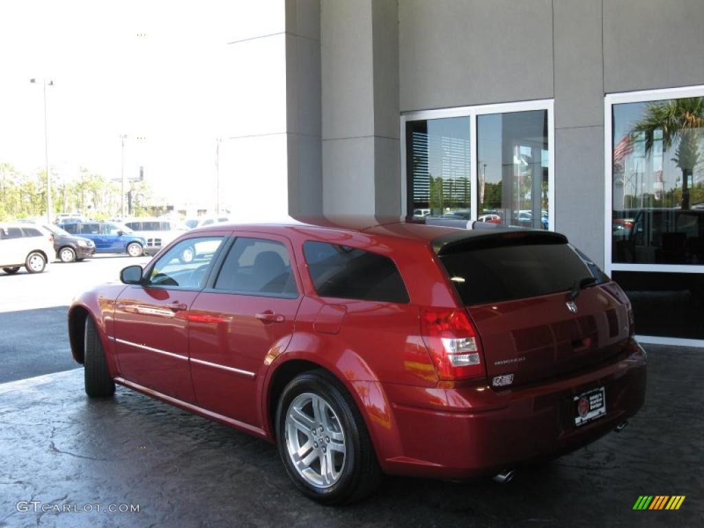 2006 Magnum R/T - Inferno Red Crystal Pearl / Dark Slate Gray/Light Graystone photo #5