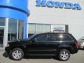 Black - Grand Cherokee Laredo 4x4 Photo No. 3