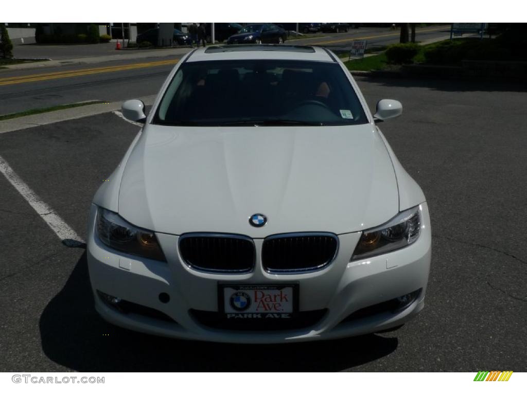 2010 3 Series 328i xDrive Sedan - Alpine White / Chestnut Brown Dakota Leather photo #4