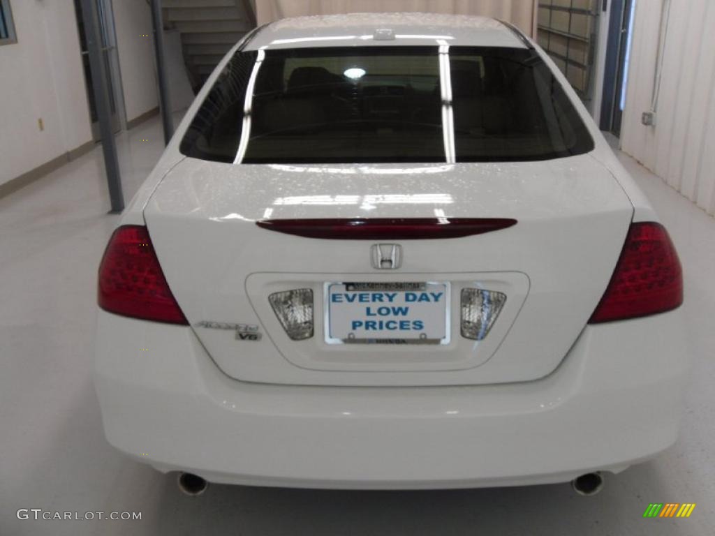 2007 Accord EX-L V6 Sedan - Taffeta White / Ivory photo #3