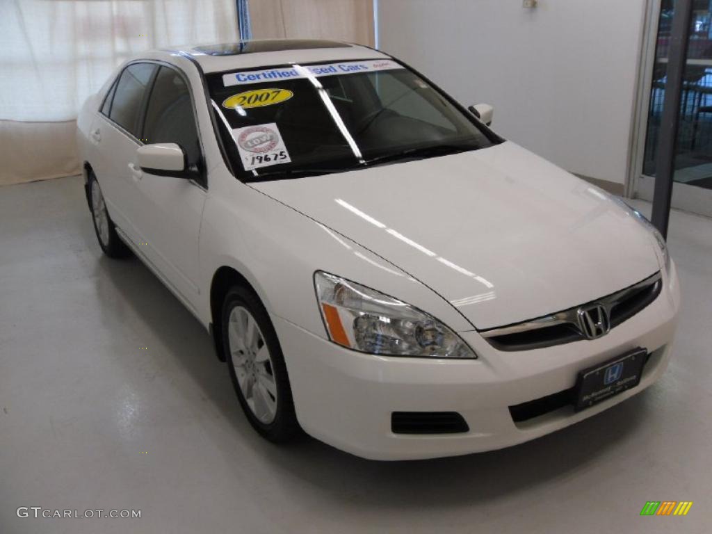 2007 Accord EX-L V6 Sedan - Taffeta White / Ivory photo #5
