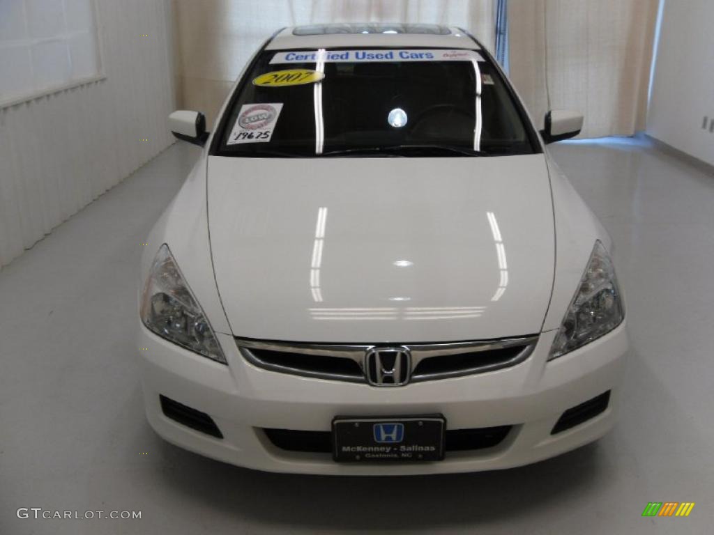 2007 Accord EX-L V6 Sedan - Taffeta White / Ivory photo #6