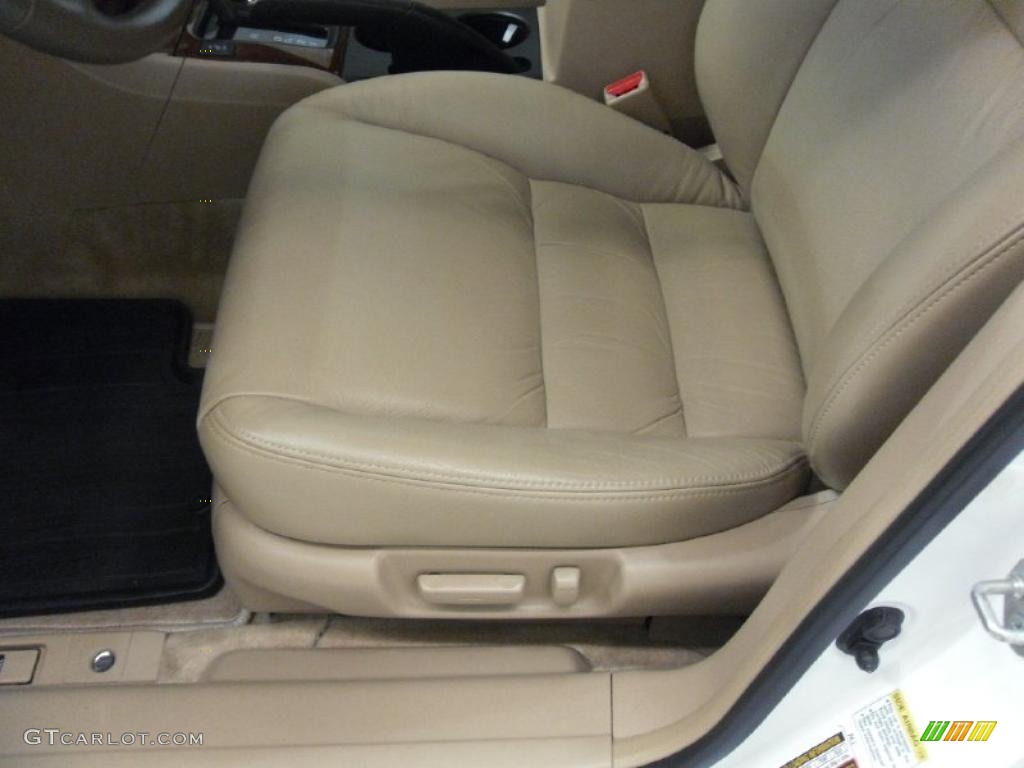 2007 Accord EX-L V6 Sedan - Taffeta White / Ivory photo #8