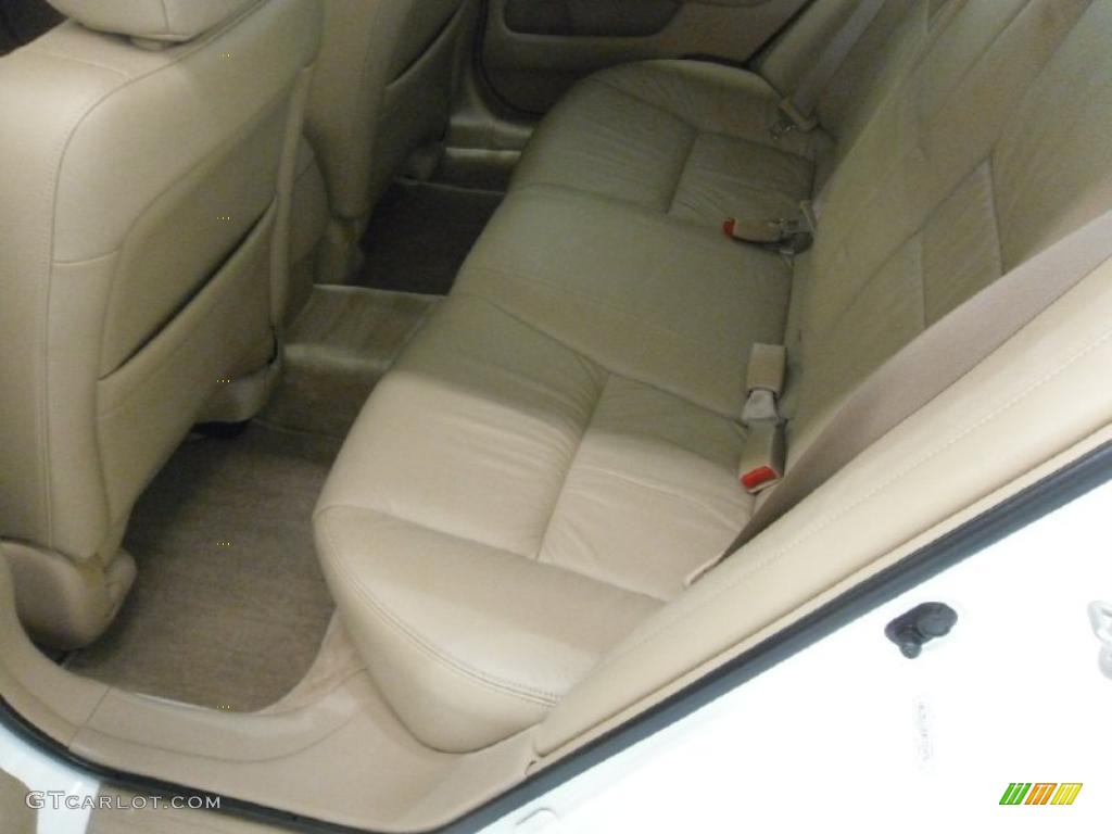 2007 Accord EX-L V6 Sedan - Taffeta White / Ivory photo #15