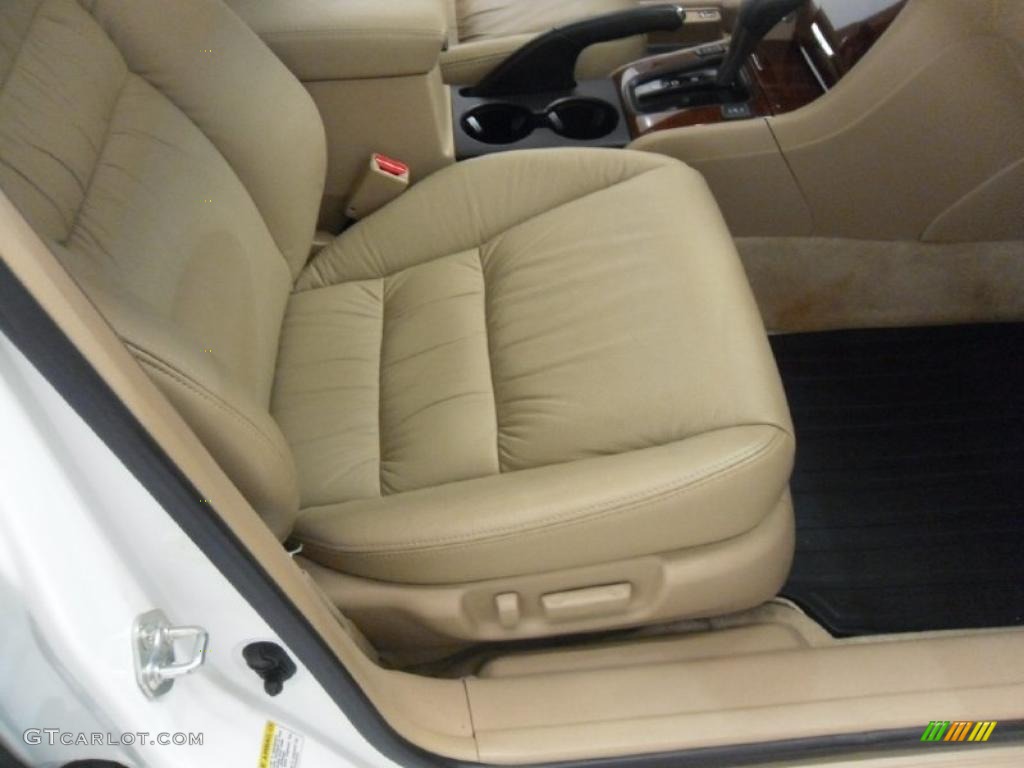 2007 Accord EX-L V6 Sedan - Taffeta White / Ivory photo #20