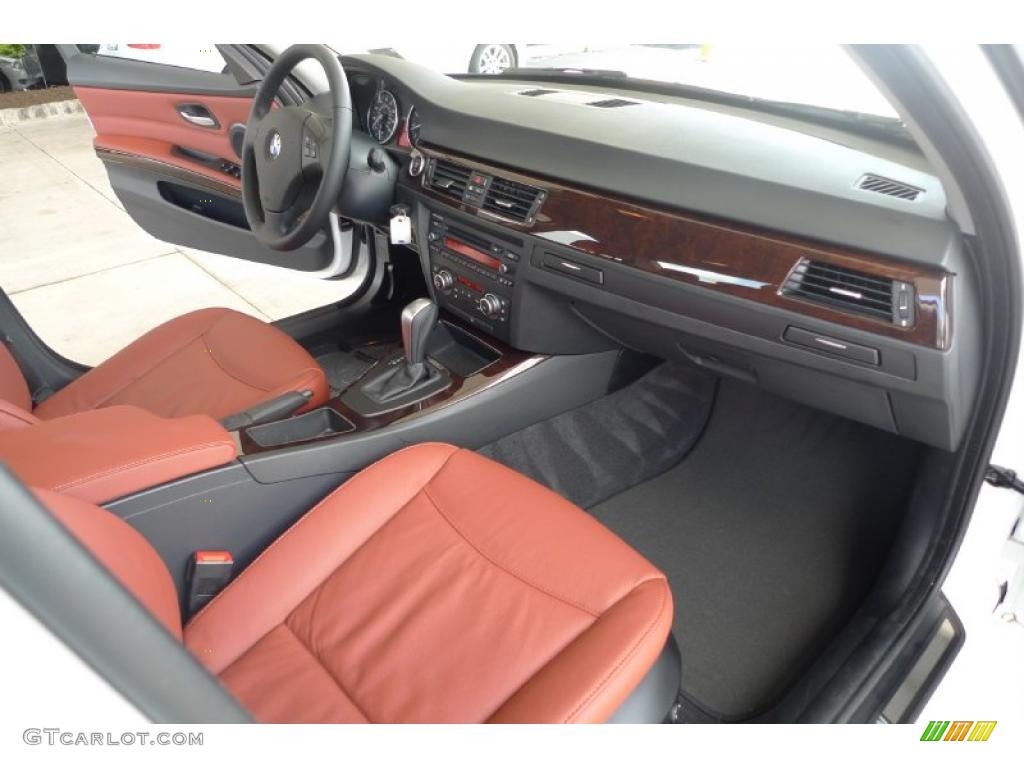 2010 3 Series 328i xDrive Sedan - Alpine White / Chestnut Brown Dakota Leather photo #33