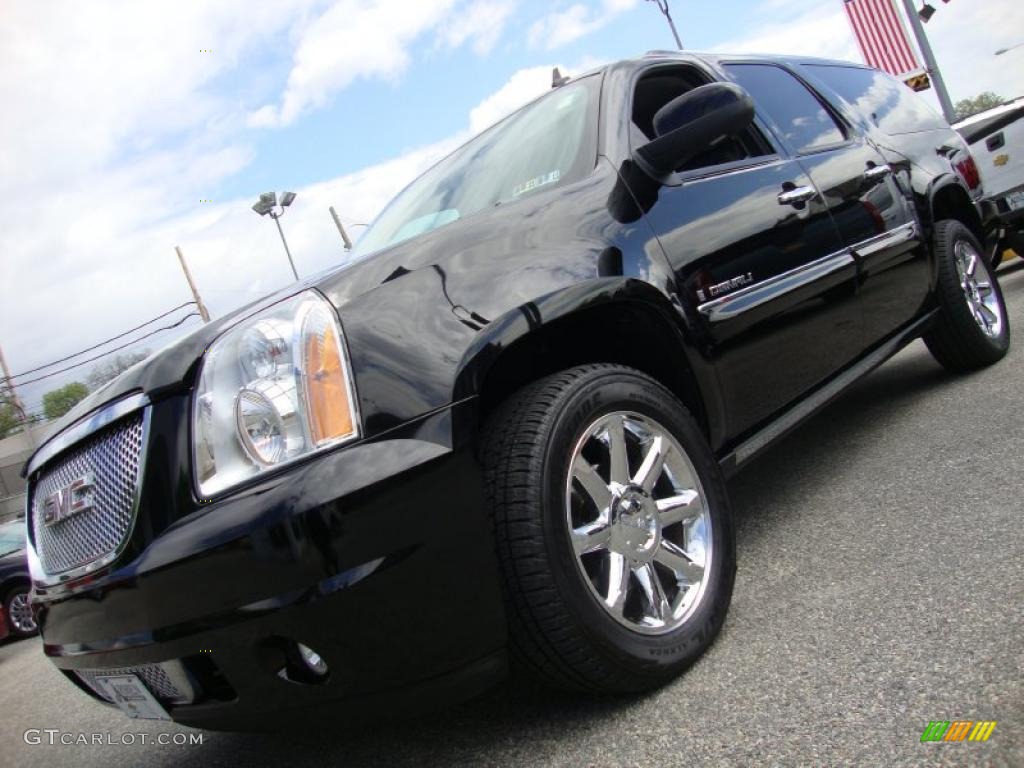 Onyx Black GMC Yukon