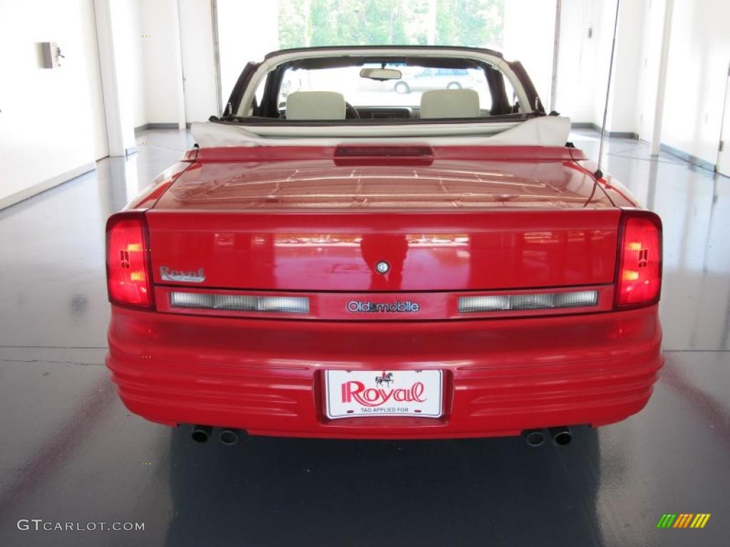 1994 Cutlass Supreme Convertible - Bright Red / White photo #5