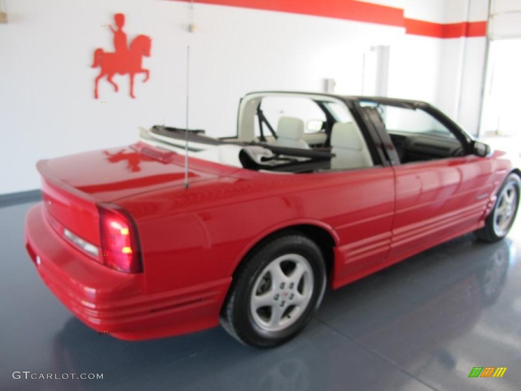 1994 Cutlass Supreme Convertible - Bright Red / White photo #6