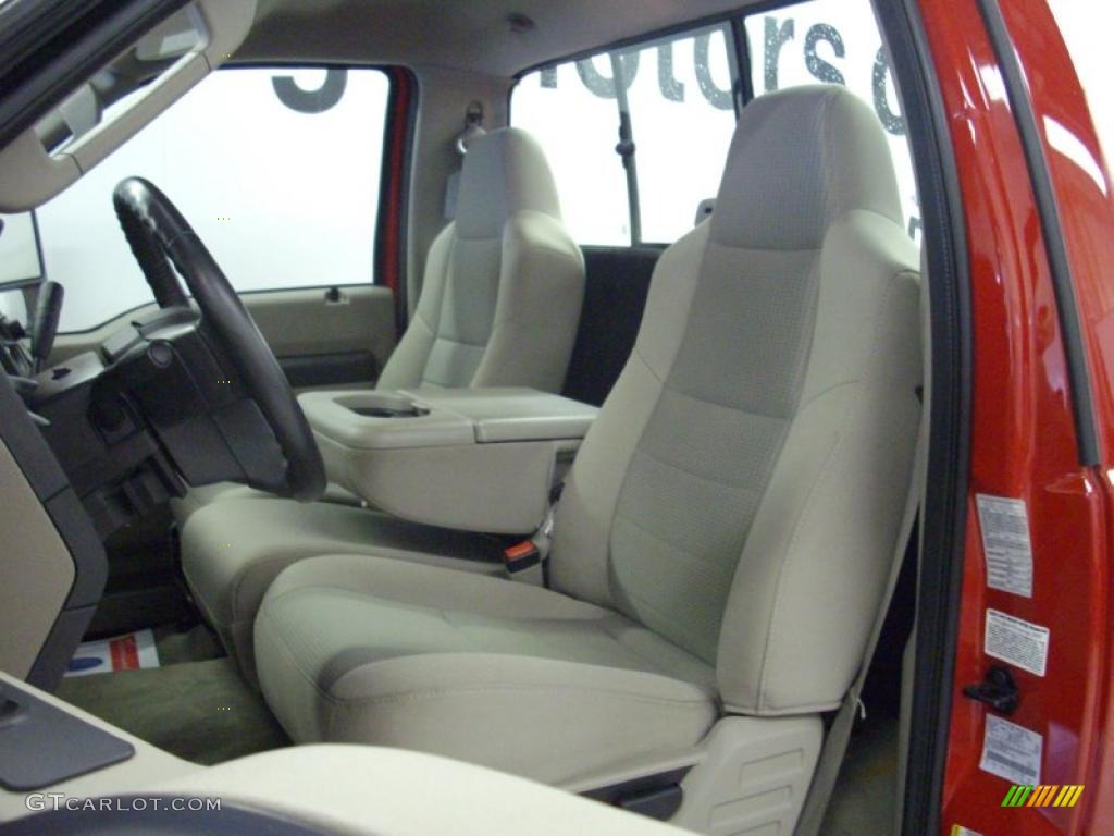 2008 F350 Super Duty XLT Regular Cab 4x4 - Bright Red / Camel photo #9
