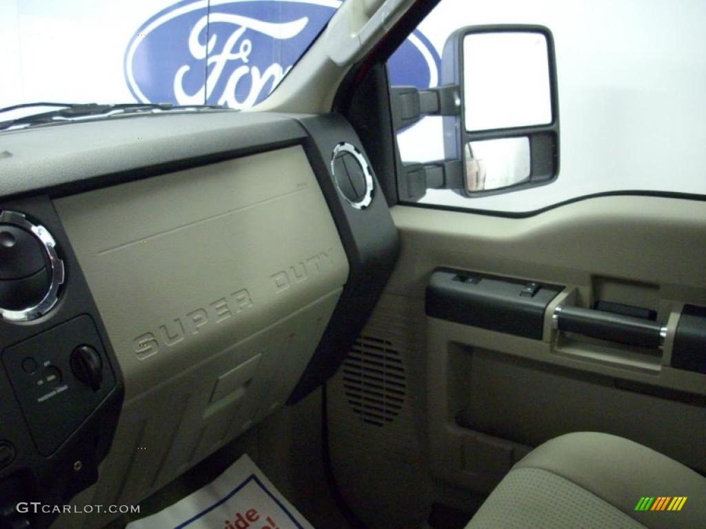 2008 F350 Super Duty XLT Regular Cab 4x4 - Bright Red / Camel photo #14