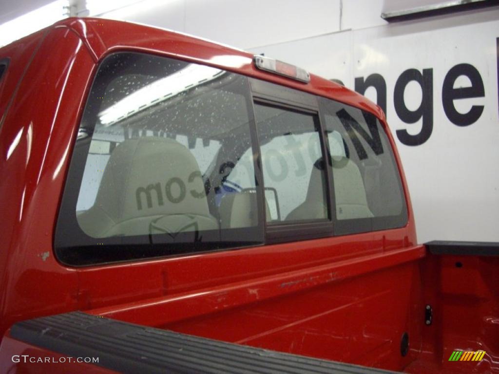 2008 F350 Super Duty XLT Regular Cab 4x4 - Bright Red / Camel photo #15