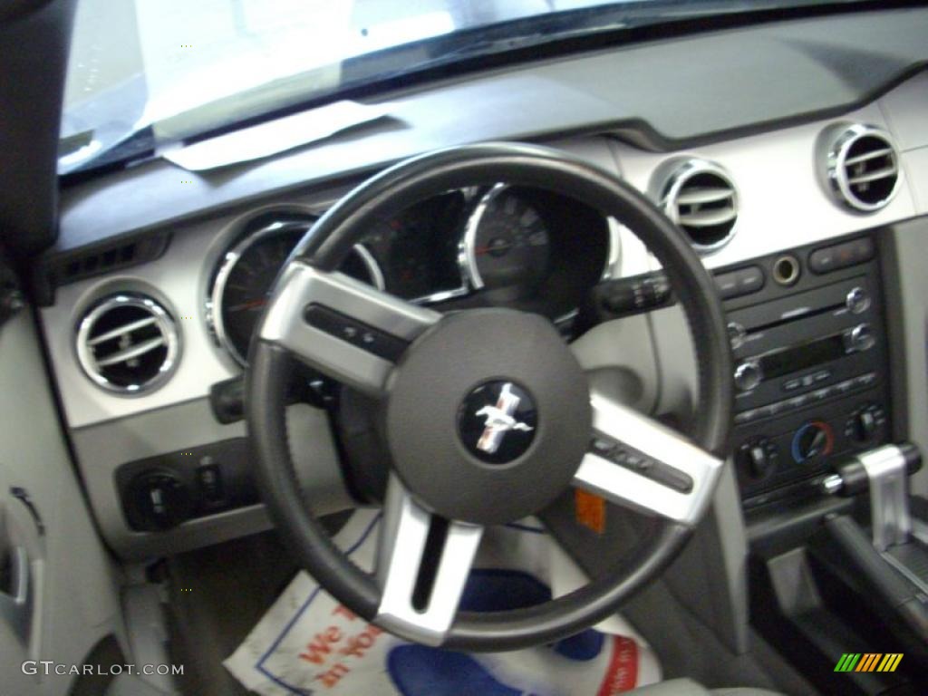 2009 Mustang V6 Convertible - Vista Blue Metallic / Light Graphite photo #12