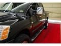 Galaxy Black - Titan SE Crew Cab Photo No. 12