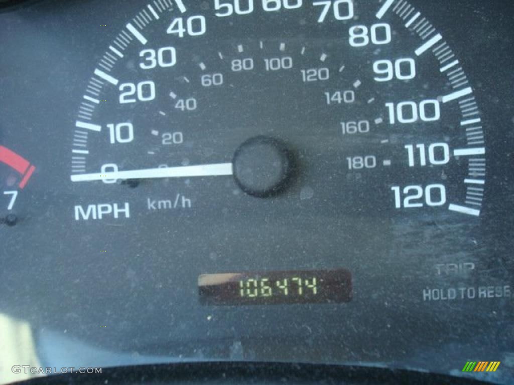 2002 Malibu Sedan - Forest Green Metallic / Gray photo #10