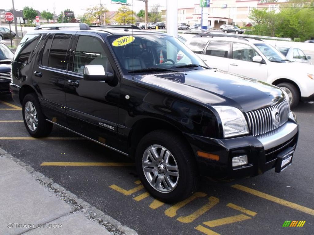 2007 Mountaineer Premier AWD - Black / Charcoal Black photo #8