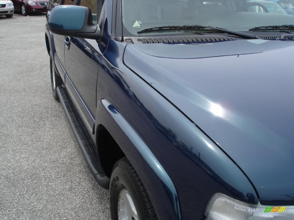 2005 Suburban 1500 LT 4x4 - Bermuda Blue Metallic / Gray/Dark Charcoal photo #12