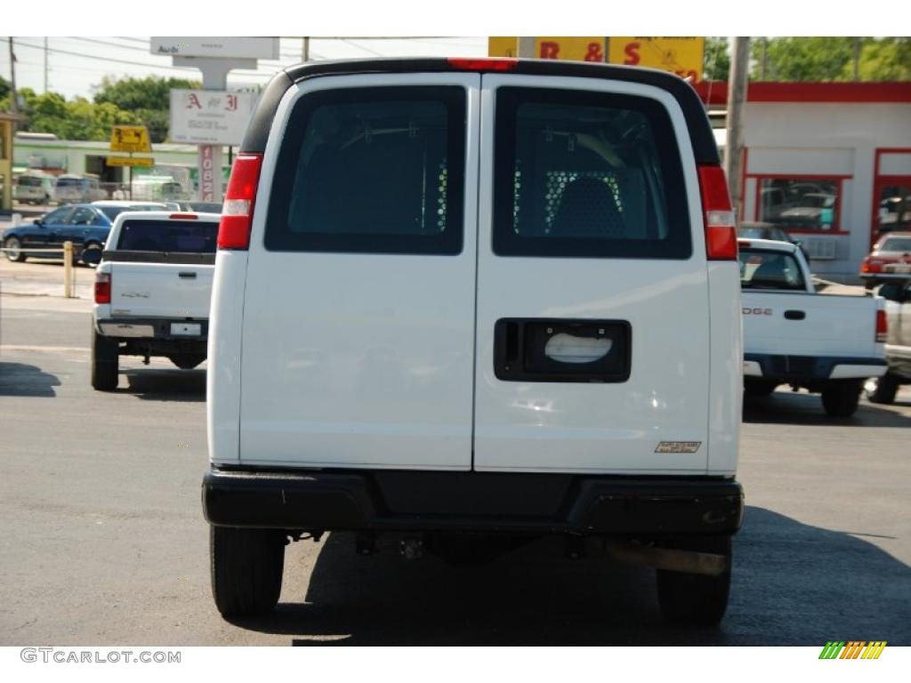 2003 Express 3500 Extended Cargo Van - Summit White / Medium Dark Pewter photo #7