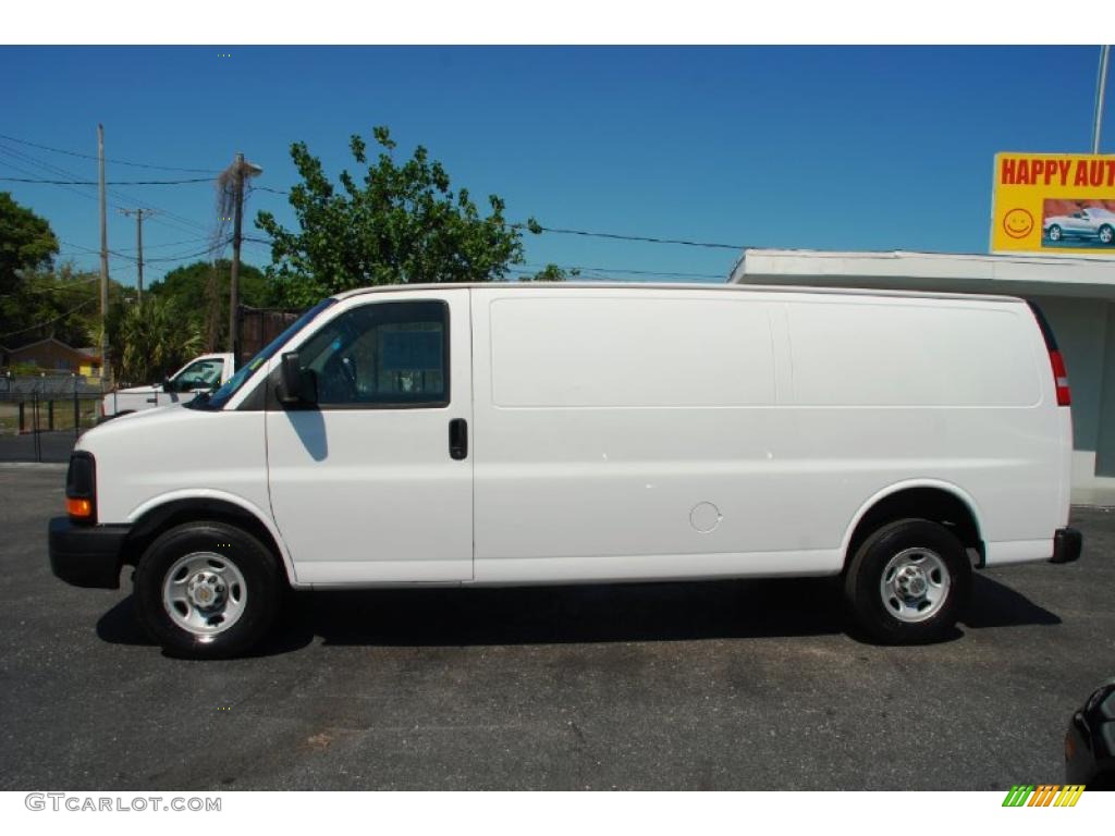 2003 Express 3500 Extended Cargo Van - Summit White / Medium Dark Pewter photo #10
