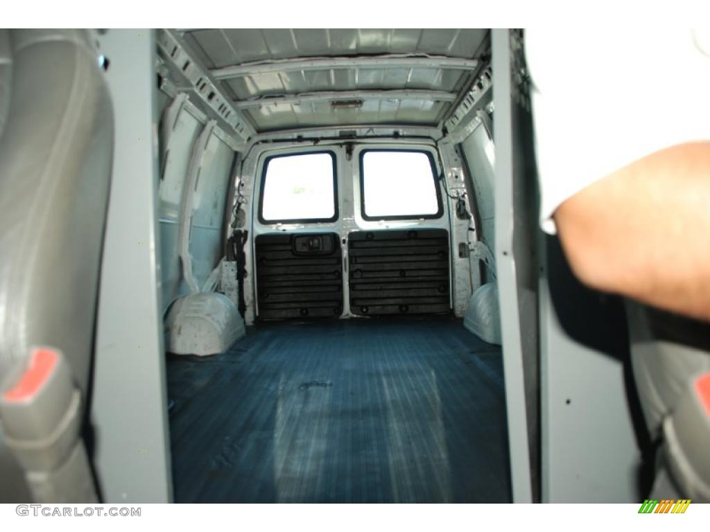 2003 Express 3500 Extended Cargo Van - Summit White / Medium Dark Pewter photo #25